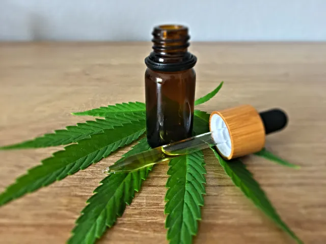 Navigating the Legality of CBD Oil: What's Legal, Where, and Why