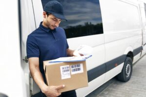 Bridge Healthcare Facilities Through Medical Courier Service in Cambridge With Reliable Transportation